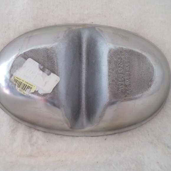 Vintage Wilton Armetale 2 Section Dish Chip and Dip Bowl - Picture 2 of 3